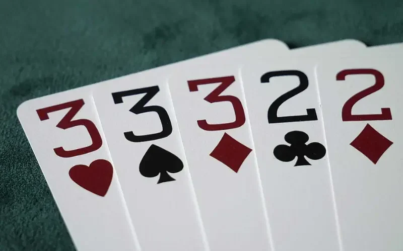 Cù lũ trong xì tố là gì?